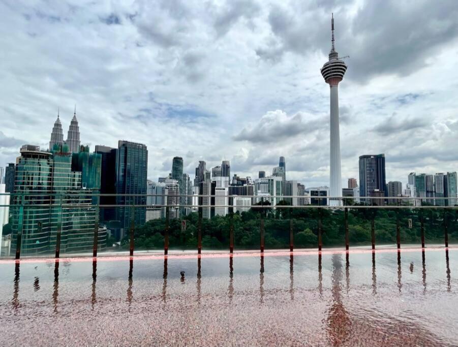 Апартаменты #211 M101 Dang Wangi Klcc View Pool By Livin Куала-Лумпур Экстерьер фото